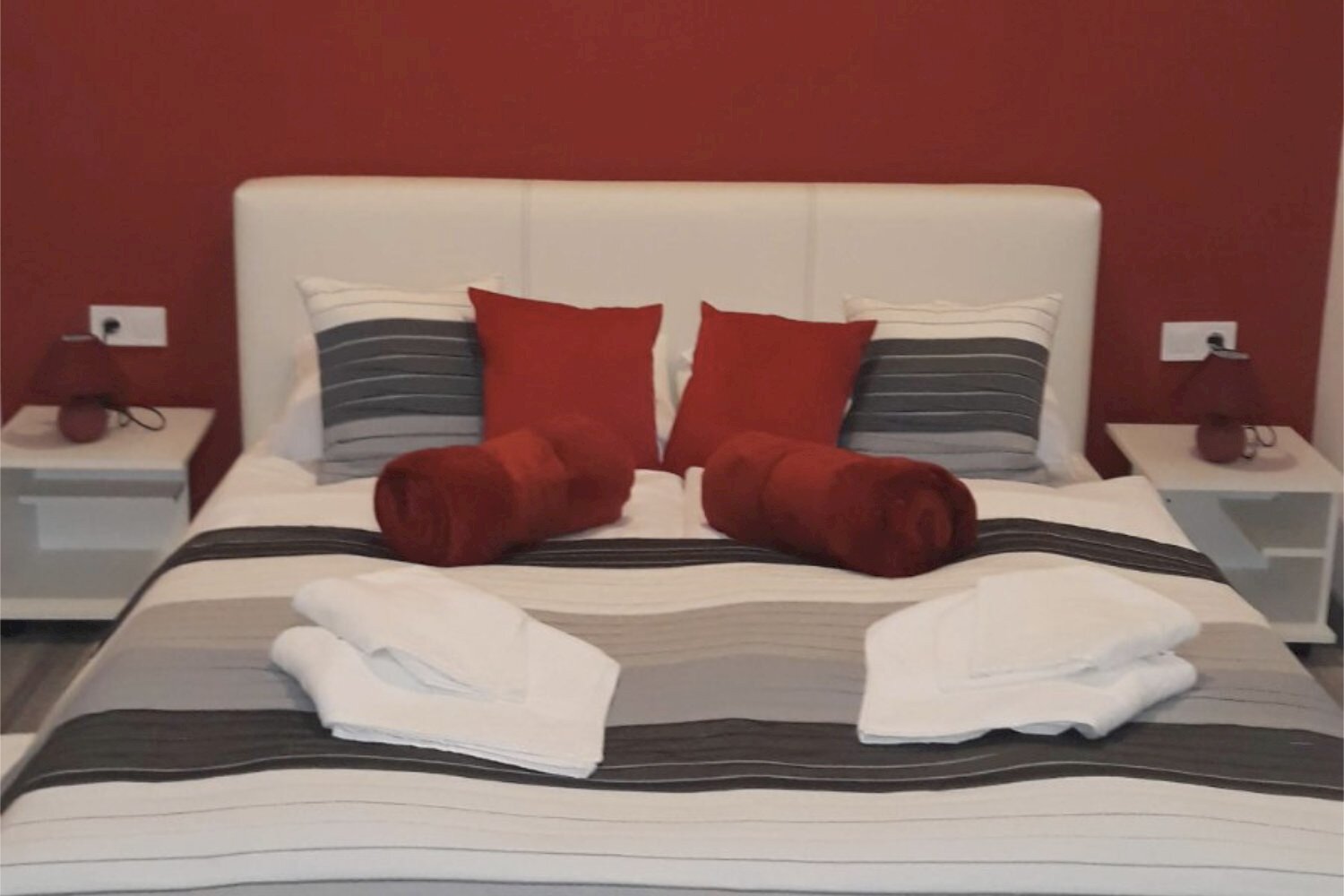 Crimson apartment